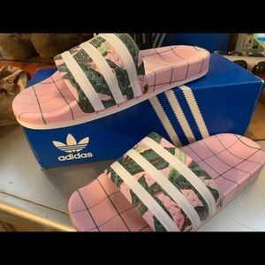 Adidas slides NWT
